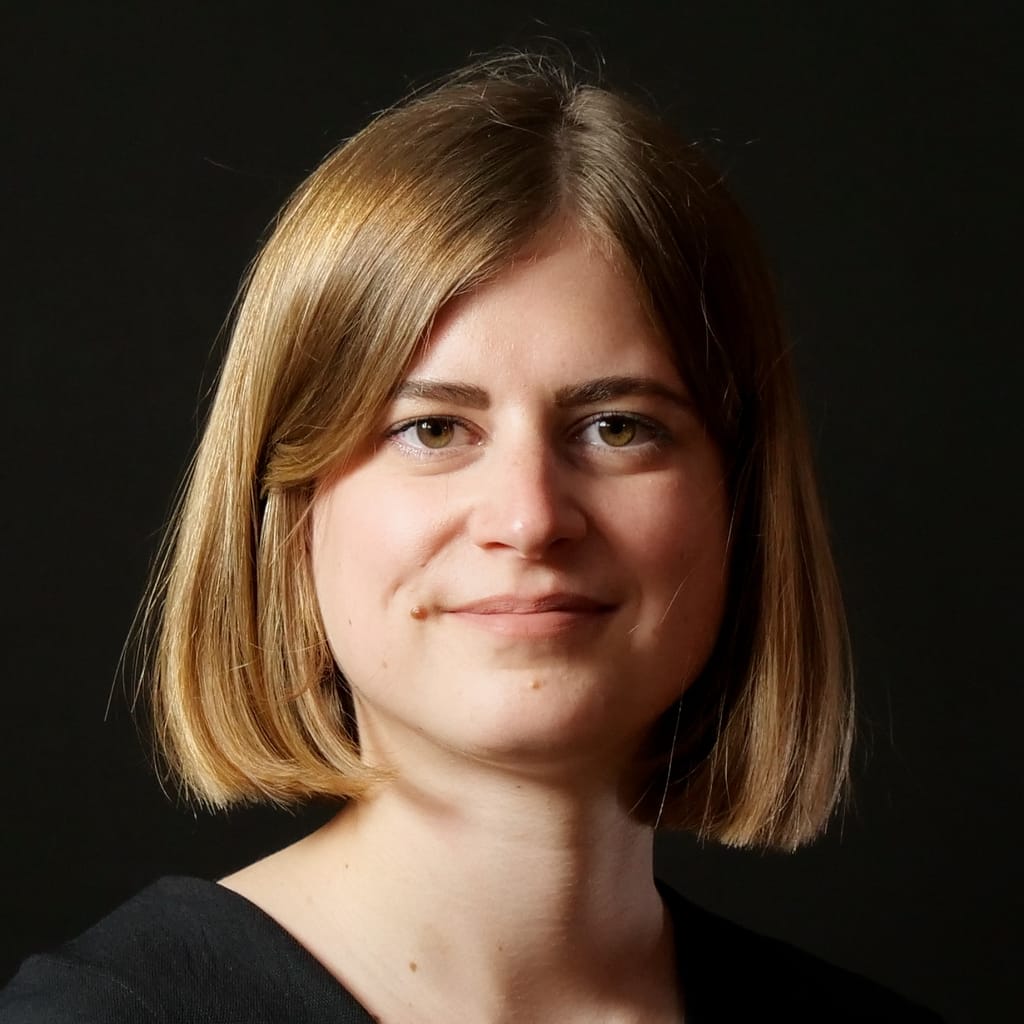 „Von starren Schaltkreisen zu flexiblen Teams“ - Erfolgreiche Entwicklung von Embedded Systems mit agilem Mindset - Zielgruppe: Product Owner, Projektmanager, Scrum Master, Agile Coaches (Einsteiger, Fortgeschrittene) 💡 Vortrag von Lisa Junietz - Product Owner @ grandcentrix GmbH 💎 Highlight der „Product People“ - Family & Friends 💙 Konferenz ‑ Köln 2024